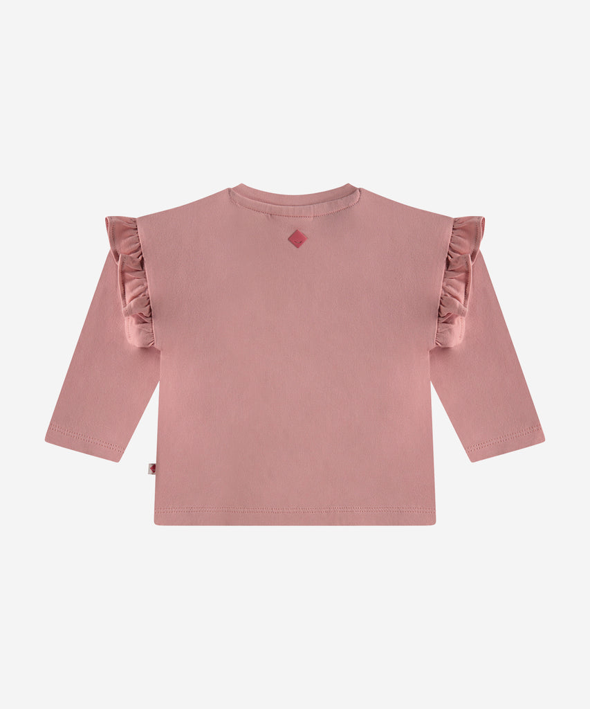 Details:&nbsp; This fashionable baby long sleeve t-shirt is made with an apple print on the front, a round neckline, and push buttons on the side for easy opening. Perfect for any little one, this long sleeve t-shirt provides both comfort and style.&nbsp;
Color: Powder&nbsp;
Composition:&nbsp; 95% BCI cotton/5% elasthan &nbsp;