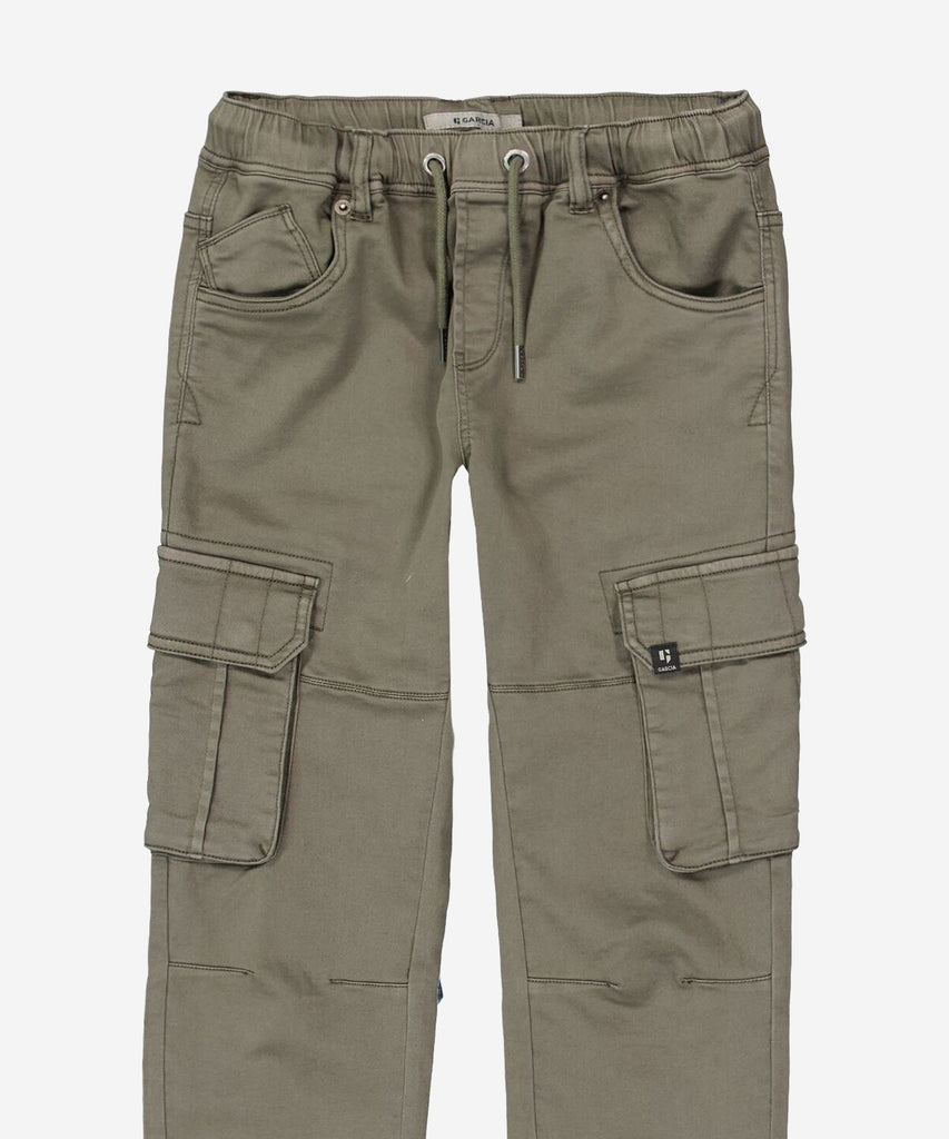  Details: I recommend our Canvas Cargo Pants in Deep Army Green. Made from durable canvas material, these pants are perfect for outdoor activities. The elastic waistband provides a comfortable fit, while the multiple pockets offer convenient storage. Enhance your wardrobe with these stylish and functional pants. Color: Deep army green&nbsp; Composition:&nbsp; 80% Cotton, 18% Polyester, 2% Elasthan 