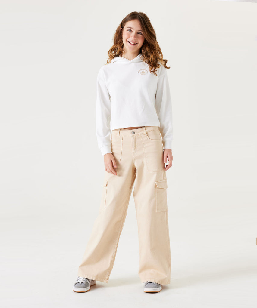 Details:&nbsp;Expertly designed with a wide leg for comfort and movement, these ivory cream cargo pants are essential for any wardrobe. The button zip closure and belt loops provide a secure fit, while the adjustable elastic on the inside ensures a tailored fit. Multiple pockets add functionality and convenience. Color: Ivory cream&nbsp; Composition:&nbsp; 98% Cotton, 2% Elasthan