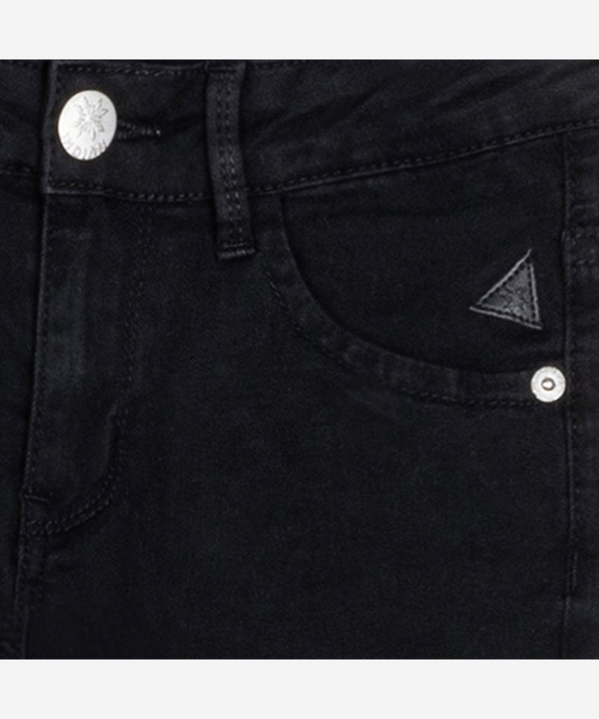 Details:&nbsp; Effortlessly stylish and comfortable, the Lola Flare Jeans in Black Denim are a versatile addition to your wardrobe. Crafted with a flare fit and featuring pockets and belt loops, these pants offer both style and convenience. Complete with a secure zip and button closure, they are perfect for any occasion.&nbsp; Color: Black denim&nbsp; Composition:&nbsp; 75% Cotton/ 23% Polyester/ 2% Elastane &nbsp;