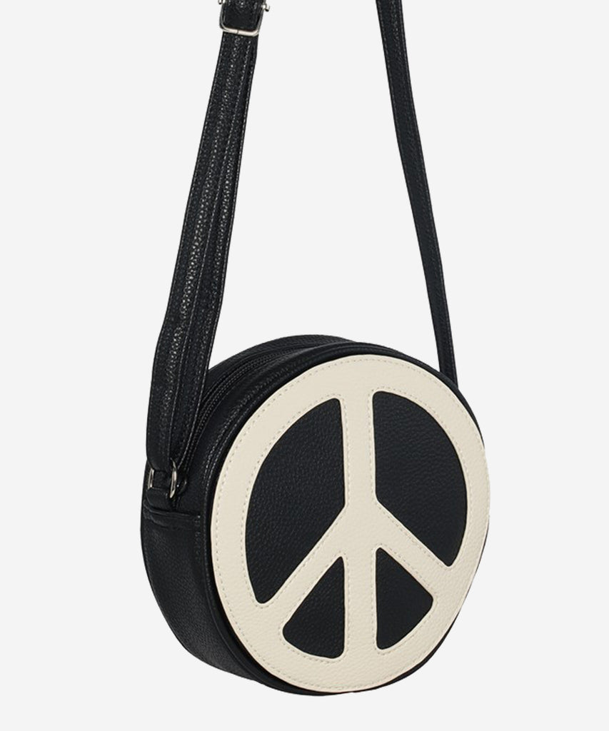 Details: &nbsp;Round, black shoulder bag with an adjustable strap and a white peace sign that is sewn on With this stylish bag, you're sure to be a hit no matter where your day takes you!&nbsp;
Color: Black&nbsp;
Composition:&nbsp; 100% Polyurethane&nbsp;