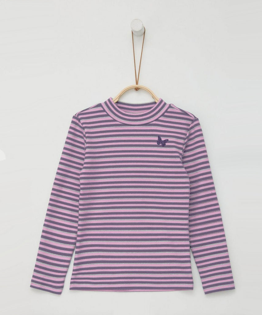 Details: &nbsp;Discover the perfect addition to your wardrobe with our LS Rib T-Shirt in Purple Stripes. Crafted with long sleeves and a round neckline, this stylish shirt provides both comfort and fashion in one. Stay on trend with our striped design and add a pop of color to any outfit.&nbsp;
Color: Purple&nbsp;
Composition: 086%CO 009%MTF 005%EL &nbsp;