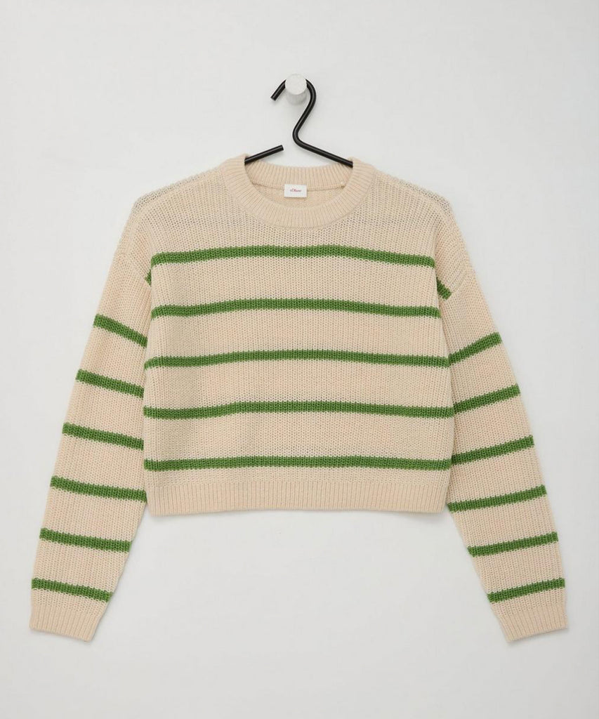 Details:&nbsp;This knitted cropped rib pullover features a round neckline and a stylish striped design in almond and grass green. With a comfortable fit and trendy color combination, it's the perfect addition to your wardrobe. Stay on top of fashion with this versatile and effortlessly chic piece.&nbsp;
Color: Grass green almond&nbsp;
Composition:&nbsp; Winter'24 &nbsp;