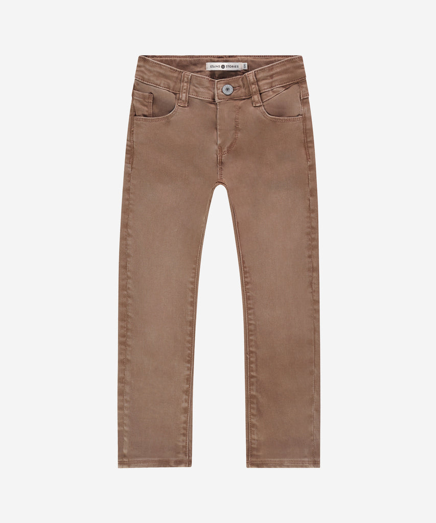 Details: These stylish Canvas pants are classic and timeless, perfect for any occasion. Made from durable canvas material, these pants have a hard-wearing quality that will stay looking new for longer. They are designed with a comfortable fit which allows for perfect mobility. Perfect for boys, these jeans will make a classic addition to any wardrobe.&nbsp;Elasticated waistband on the inside, belt loops and pockets. Zip closure with slide button.&nbsp;
Color: Caramel wash&nbsp;
Composition: 98% cotton/2% el