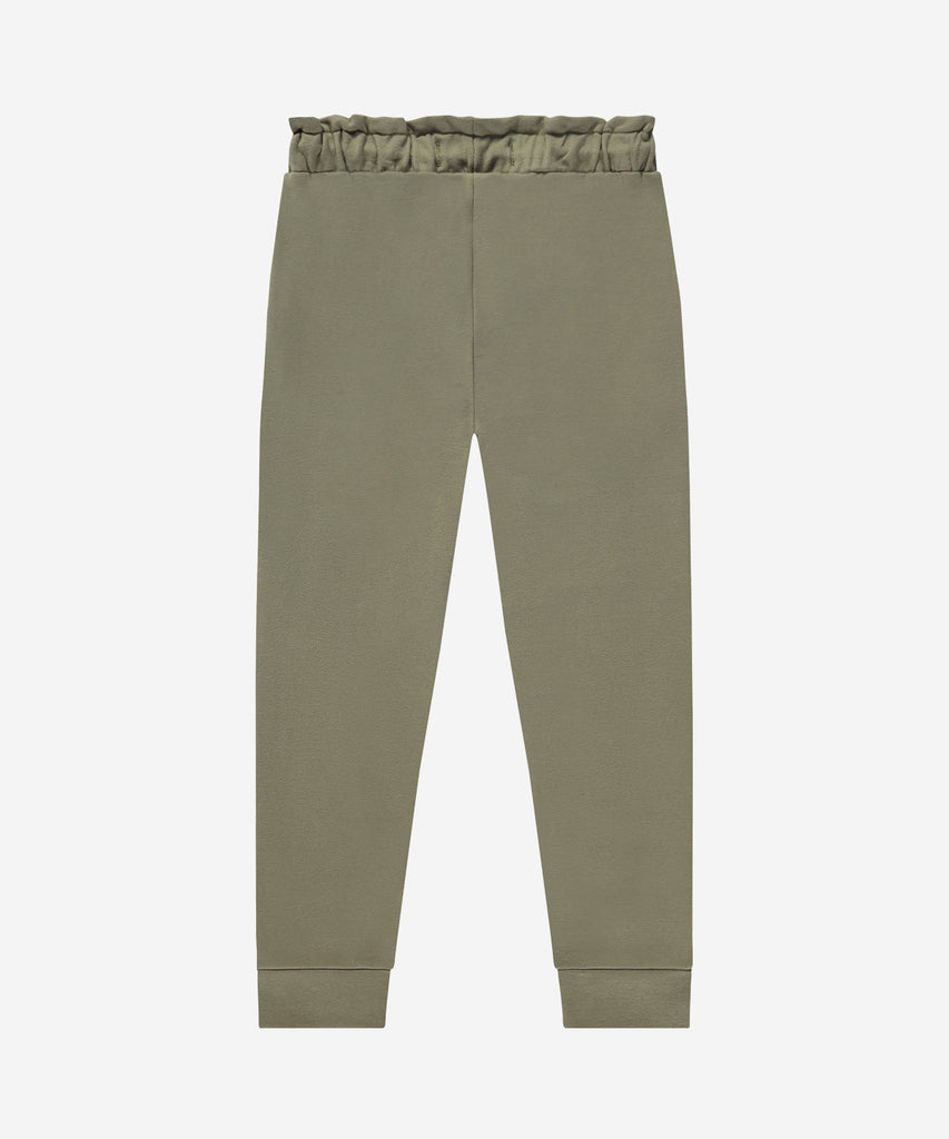 Details: &nbsp;Expertly crafted for comfort and style, our Jogging Pants offer the perfect blend of function and fashion. The elastic waistband provides a secure fit. Upgrade your athleisure game with our light army green Jogg Pants.&nbsp;
Color: Light army&nbsp;
Composition: 95% cotton BCI/5% elasthan &nbsp;