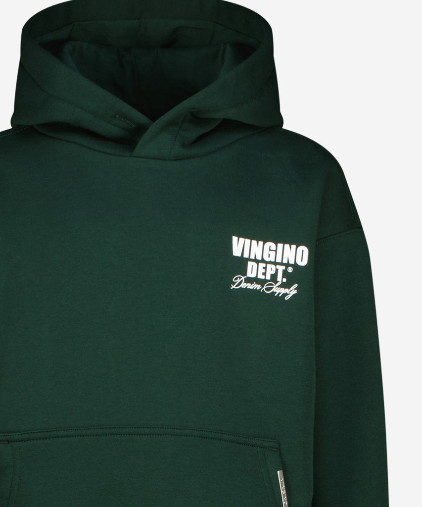 Details:&nbsp;&nbsp;This basic hooded sweater in racing green offers a comfortable and stylish option for everyday wear. With a kangaroo pouch, ribbed arm cuffs and waistband, it combines functionality with a touch of fashion. Made from soft material, it's perfect for keeping cozy in any weather.&nbsp; Color: &nbsp;Racing green&nbsp; Composition: 80% Cotton / 20% Polyester&nbsp;