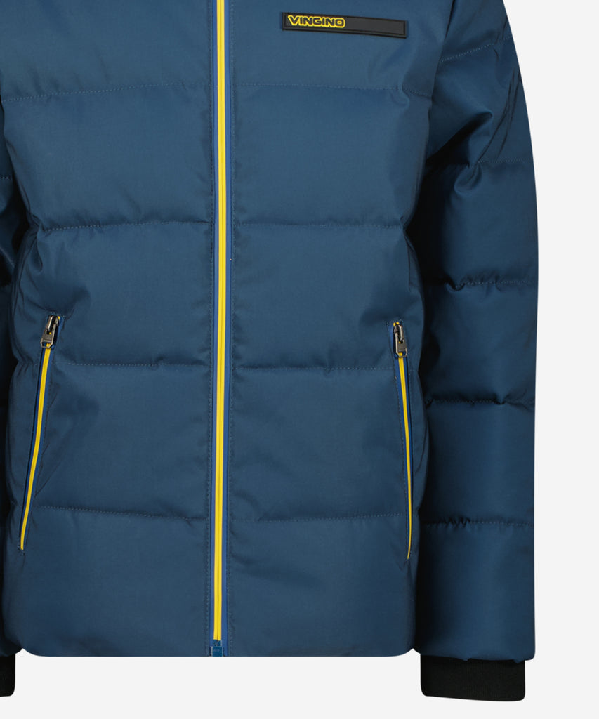 Details: &nbsp;Expertly designed for harsh winter conditions, the Terrel Padded Winter Outdoor Jacket in Blue ensures maximum warmth and protection. The fleece lining on the inside provides added insulation, while the contrasting zip closure and convenient pockets add both functionality and style. Stay warm and stylish this winter with Terrel.&nbsp; Color: Blue&nbsp; Composition:&nbsp; 100% Polyester &nbsp;