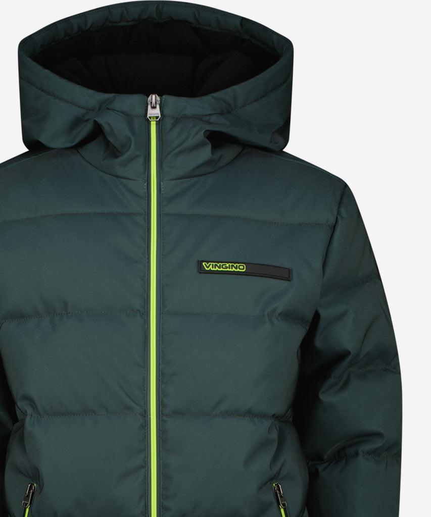 Details: &nbsp;Expertly designed for harsh winter conditions, the Terrel Padded Winter Outdoor Jacket in Dark Green ensures maximum warmth and protection. The fleece lining on the inside provides added insulation, while the contrasting zip closure and convenient pockets add both functionality and style. Stay warm and stylish this winter with Terrel. Color: Dark green&nbsp; Composition:&nbsp; 100% Polyester &nbsp;