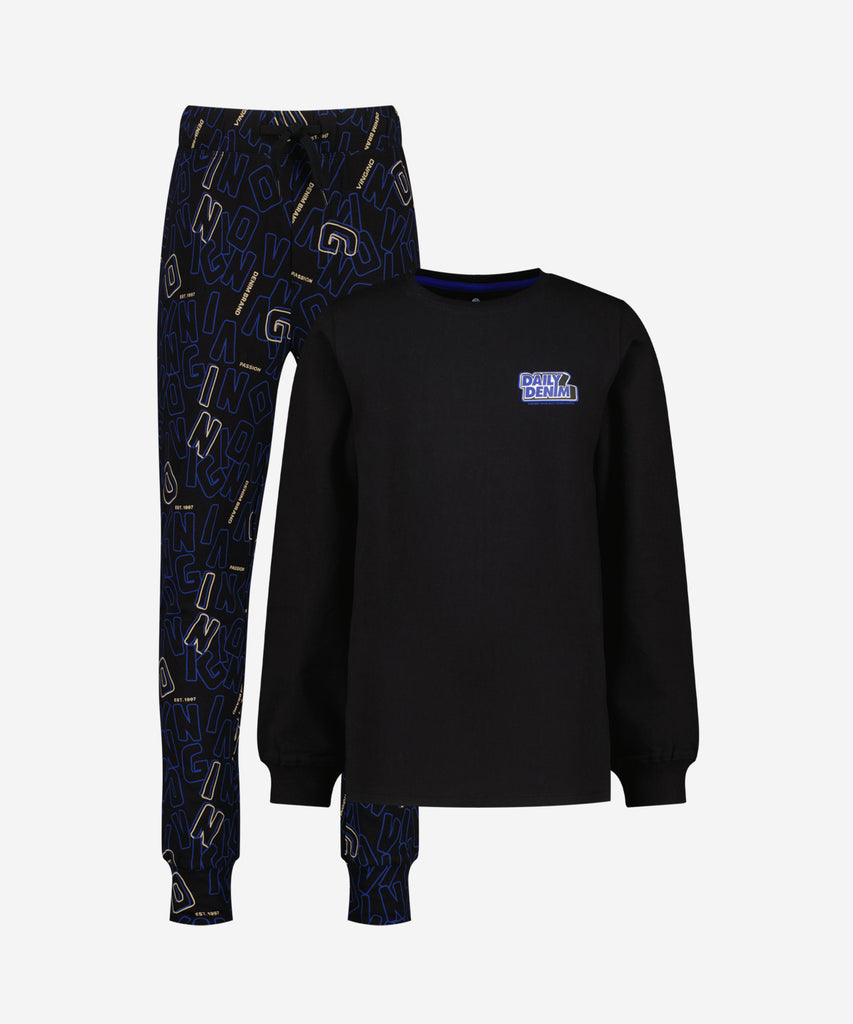 Details:&nbsp;Stay warm and stylish this winter with our Winwood Pyjama Set in a deep black letters pattern. With a long sleeve top and comfortable elastic waistband pants, you'll be cozy all night. The round neckline adds a touch of sophistication to your bedtime routine.&nbsp;
Color: Deep black&nbsp;
Composition:&nbsp; 95% Cotton / 5% Elastane &nbsp;