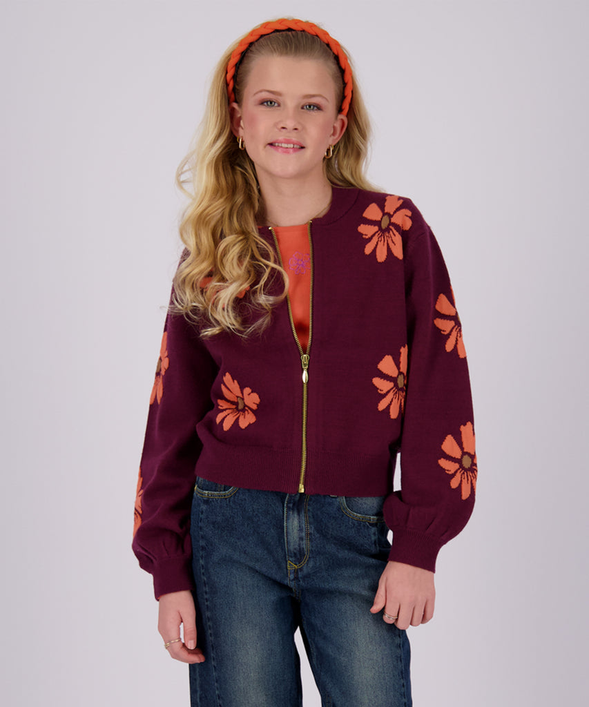 Details:&nbsp;Expertly crafted with a zip closure and ribbed arm cuffs and waistband, the Maniek Knit Bomber Cardigan is a must-have for any fashion-forward individual. The beautiful flower print adds a touch of magic and personality to this versatile piece, perfect for any occasion.&nbsp;
&nbsp;Color: Magic purple&nbsp;
Composition: 50% Viscose / 28% Polyester / 22% Nylon &nbsp;