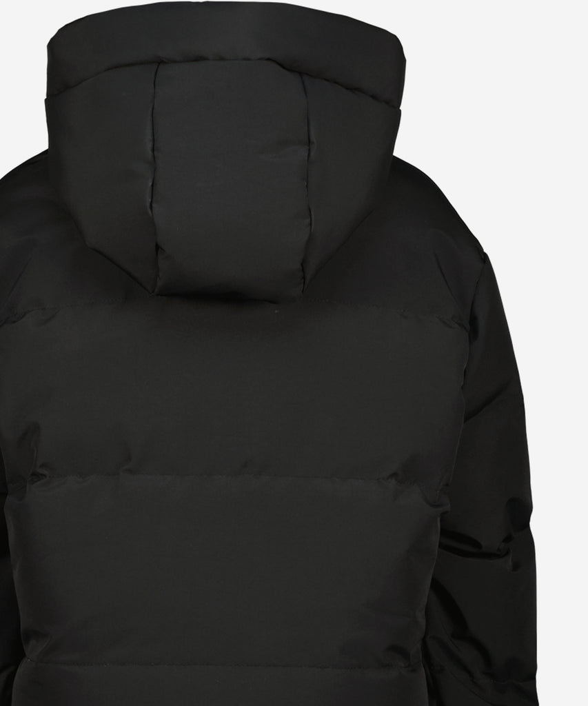 Details: &nbsp;Expertly designed for the coldest winter weather, the Tezia Padded Winter Outdoor Jacket in Deep Black will keep you warm and stylish. Featuring a zip closure for extra insulation and convenient pockets for your essentials, this hooded jacket is a must-have for any outdoor enthusiast. Color: Deep black&nbsp; Composition:&nbsp; 100% Polyester &nbsp;